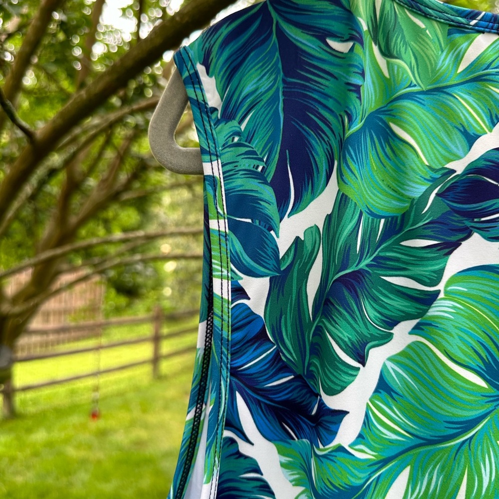 NWOT BEAUTIFULLY COLORED DRESS! - Picture 7 of 17